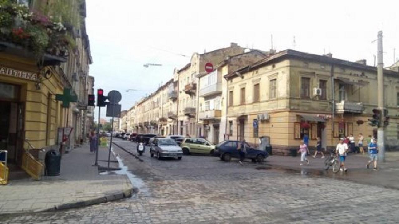לבוב Віп Квартира Вулиця Куліша 13 Біля Форуму Недалеко Малевичу מראה חיצוני תמונה